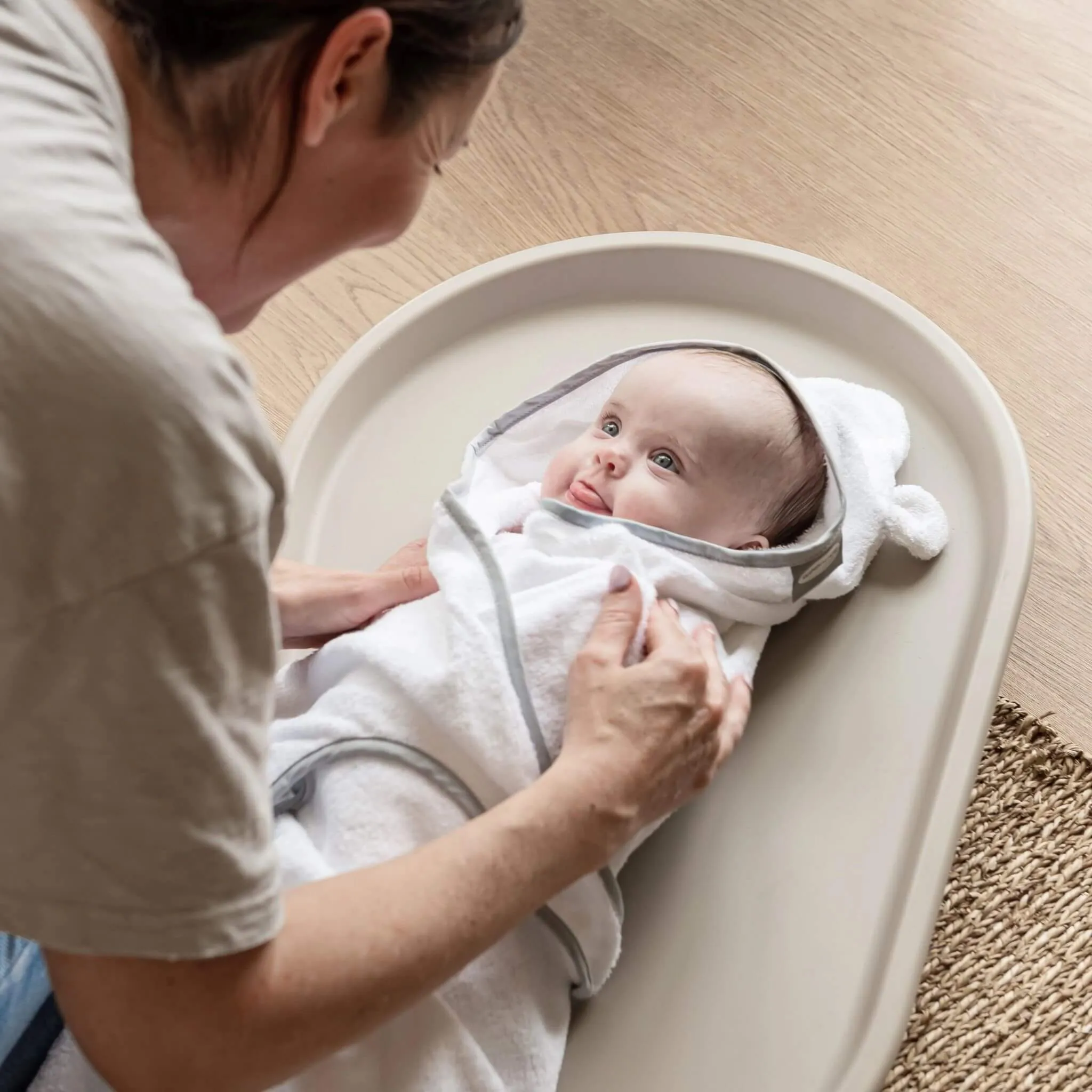 Shnuggle Squishy Changing Mat (Taupe)