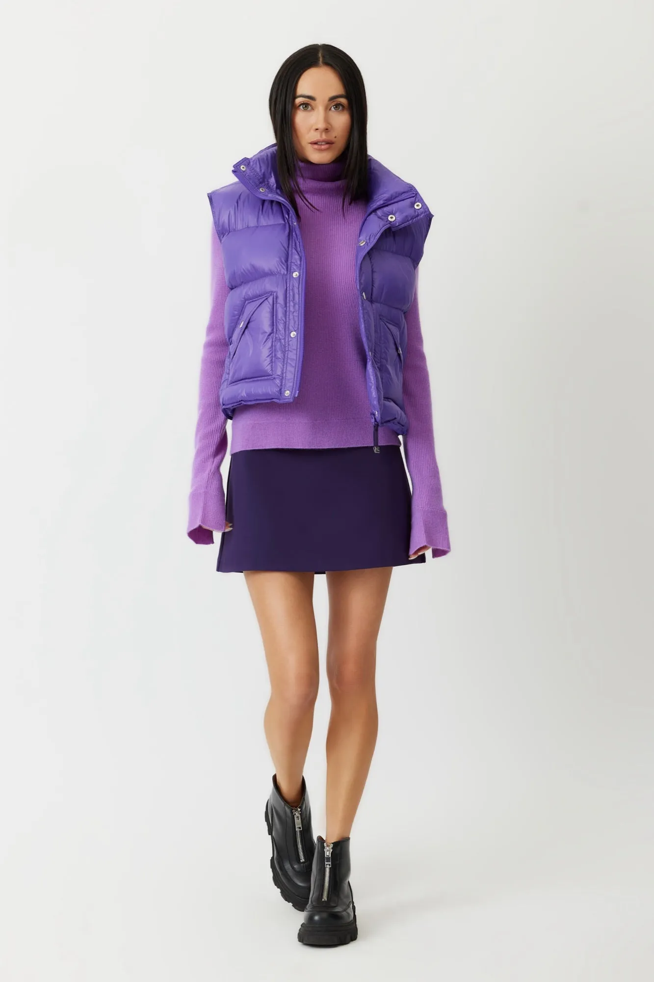 The Montblanc - Violet Glossy Nylon Puffer Vest