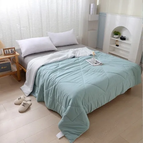 Two-color silky comfortable summer cool quilt